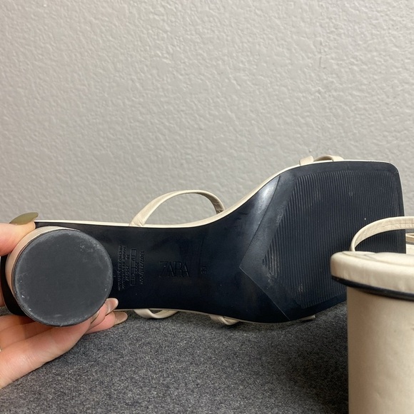 Zara ivory square toe heel sandals - Picture 8 of 8